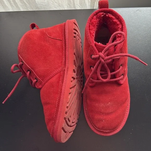 UGG Womens Neumel Boots Samba Red Suede Lace Up Ankle Chukka Shoes Size 8 - Picture 4 of 6